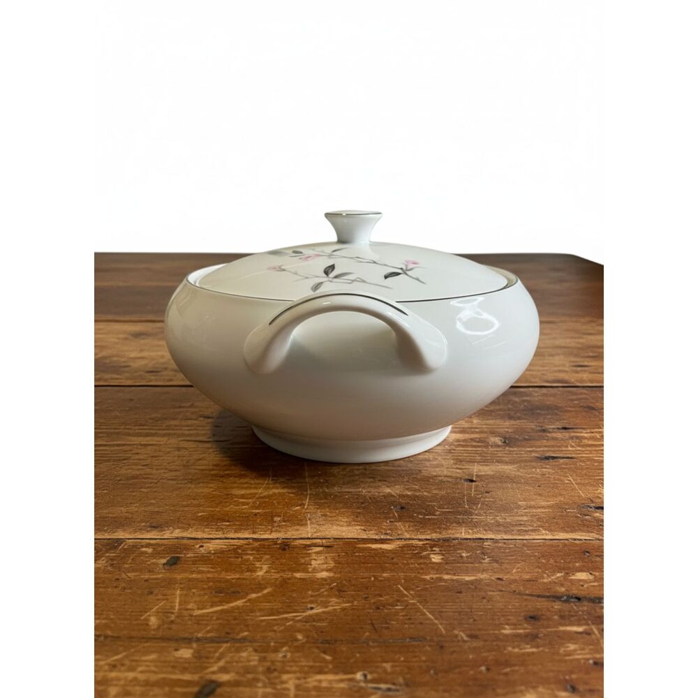 Cherry Blossom Fine China Covered Casserole 1067 Japan Vintage w/ Box